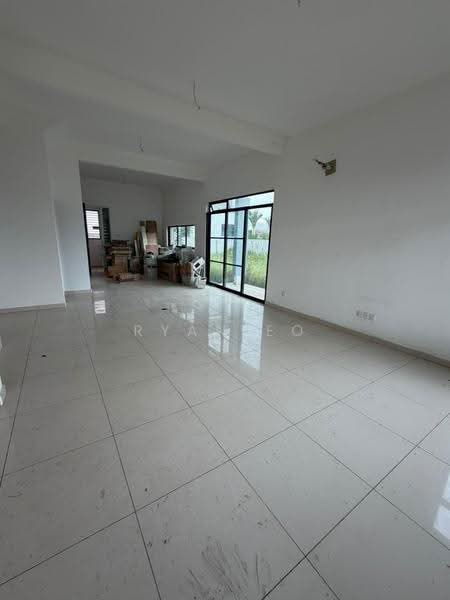 2-storey Terraced House for Sale in Taman Desa Tebrau (Tebrau) - Ryan Eo - Living Room - PropertyGuru.com.my