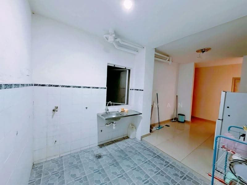 Service Residence for Sale at Venice Hill - Atikah Azman - Kitchen - PropertyGuru.com.my