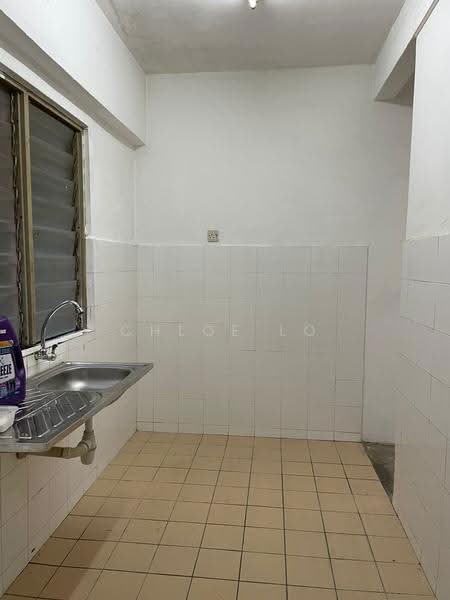 Flat for Sale at Bandar Mahkota Cheras Flat - Chloe Lo - Kitchen - PropertyGuru.com.my