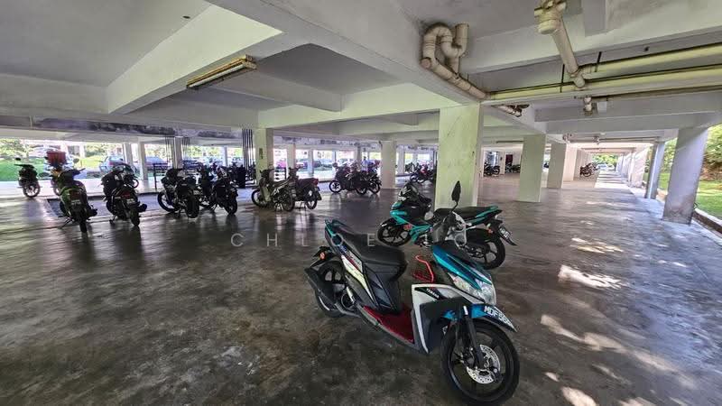 Flat for Sale at Bandar Mahkota Cheras Flat - Chloe Lo - Car Park - PropertyGuru.com.my