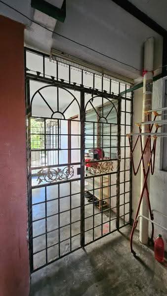 Flat for Sale at Bandar Mahkota Cheras Flat - Chloe Lo - Entrance - PropertyGuru.com.my