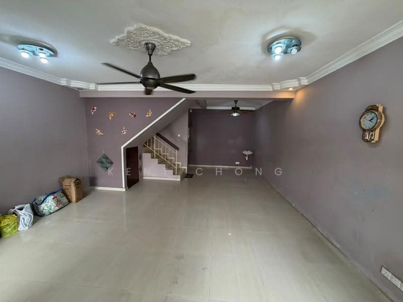 Rumah Teres 2-Tingkat untuk Dijual di Taman Cheras Prima (Kajang) - Kent Chong - Living Room - PropertyGuru.com.my