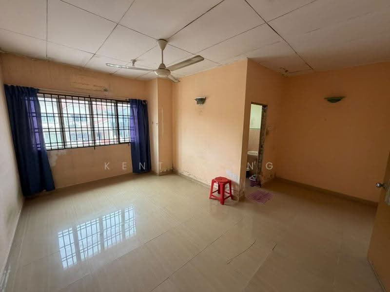 Rumah Teres 2-Tingkat untuk Dijual di Taman Cheras Prima (Kajang) - Kent Chong - Living Room - PropertyGuru.com.my