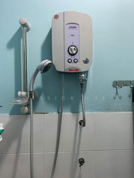 Kondominium untuk Disewa di Millennia City - Jessica Hoe - Bathroom - PropertyGuru.com.my