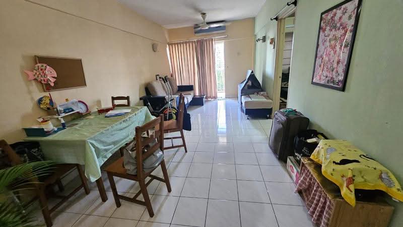 Pangsapuri untuk Dijual di Arena Green - Chloe Lo - Living Room - PropertyGuru.com.my