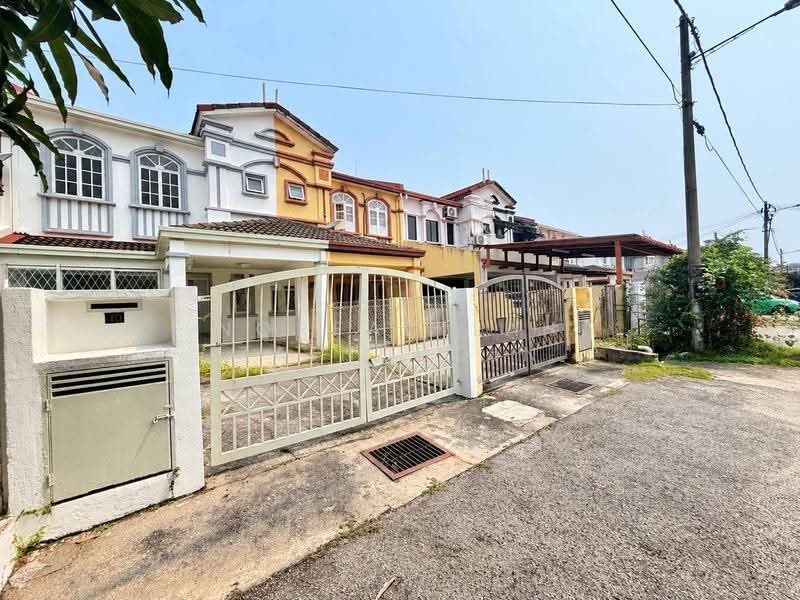 Rumah Teres 2-Tingkat untuk Dijual di Usj 14 (Subang Jaya) - NORFADILAH ZAINUDDIN - Exterior - PropertyGuru.com.my