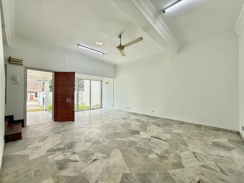 Rumah Teres 2-Tingkat untuk Dijual di Usj 14 (Subang Jaya) - NORFADILAH ZAINUDDIN - Living Room - PropertyGuru.com.my