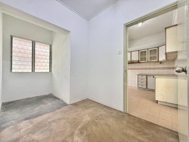 Rumah Teres 2-Tingkat untuk Dijual di Usj 14 (Subang Jaya) - NORFADILAH ZAINUDDIN - Kitchen - PropertyGuru.com.my