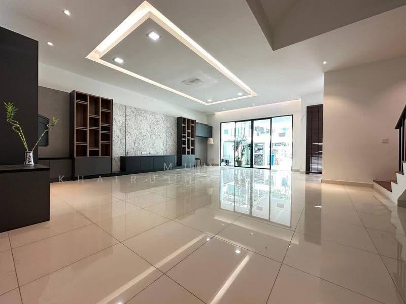 Rumah Teres untuk Dijual di Duta Villa (Setia Alam) - Muhd Khairulnawawi Kamaruddin - Living Room - PropertyGuru.com.my