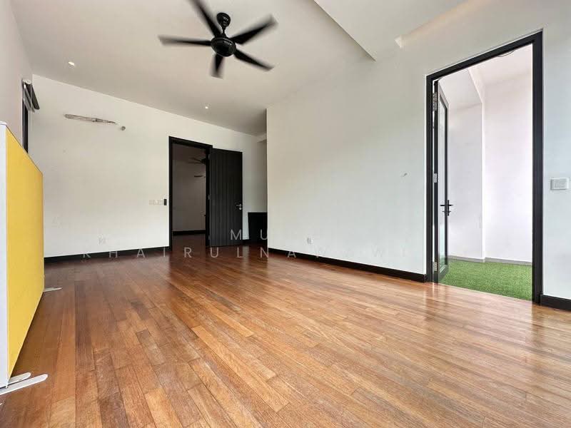 Rumah Teres untuk Dijual di Duta Villa (Setia Alam) - Muhd Khairulnawawi Kamaruddin - Living Room - PropertyGuru.com.my