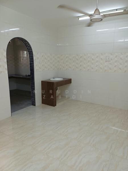 2-storey Terraced House for Rent in Selayang (Selangor) - Nuruddin Zabidi - Kitchen - PropertyGuru.com.my