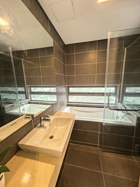 Condominium for Sale at The Peak - Vchelle. C - Bathroom - PropertyGuru.com.my