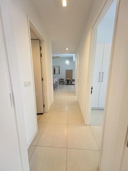 Condominium for Sale at The Peak - Vchelle. C - Corridor - PropertyGuru.com.my