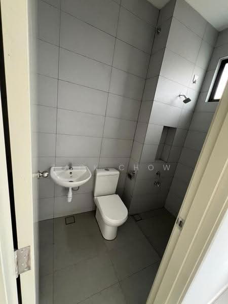 2-storey Terraced House for Sale in Bandar Cemerlang (Ulu Tiram) - Zack Chow - Bathroom - PropertyGuru.com.my