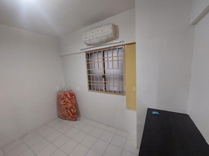 Pangsapuri untuk Dijual di Sri Impian Apartment - Tony Cheah - Interior - PropertyGuru.com.my