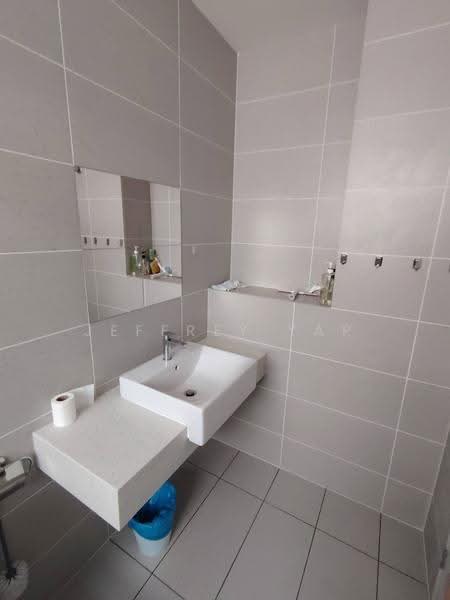 Service Residence for Rent at The Cruise Residence - Jeffrey Yap - Bathroom - PropertyGuru.com.my