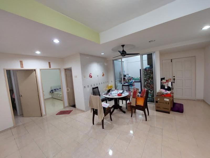 Pangsapuri untuk Dijual di Sri Kristal - Tony Cheah - Living Room - PropertyGuru.com.my
