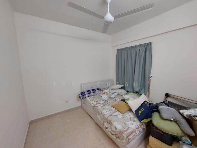 Pangsapuri untuk Dijual di Sri Kristal - Tony Cheah - Bedroom - PropertyGuru.com.my