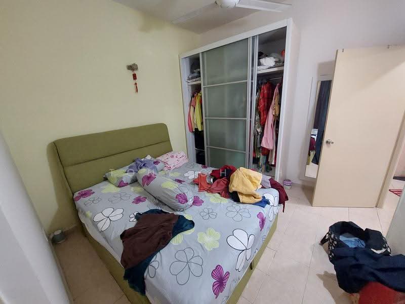 Pangsapuri untuk Dijual di Sri Kristal - Tony Cheah - Bedroom - PropertyGuru.com.my