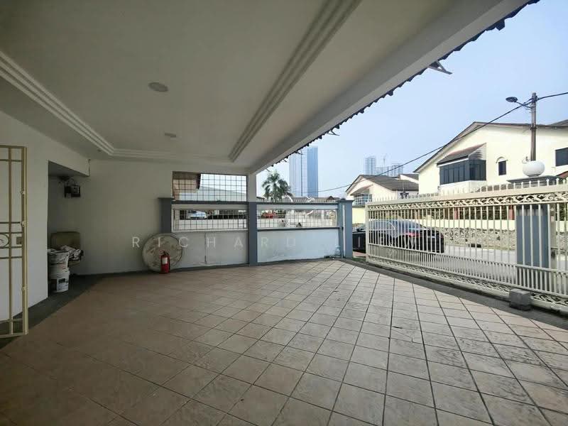 2-storey Terraced House for Sale in Taman Megah Emas (Petaling Jaya) - Richard Liew - Exterior - PropertyGuru.com.my
