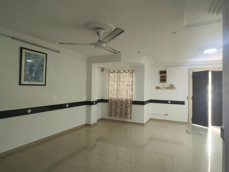 2-storey Terraced House for Sale in Taman Megah Emas (Petaling Jaya) - Richard Liew - Living Room - PropertyGuru.com.my