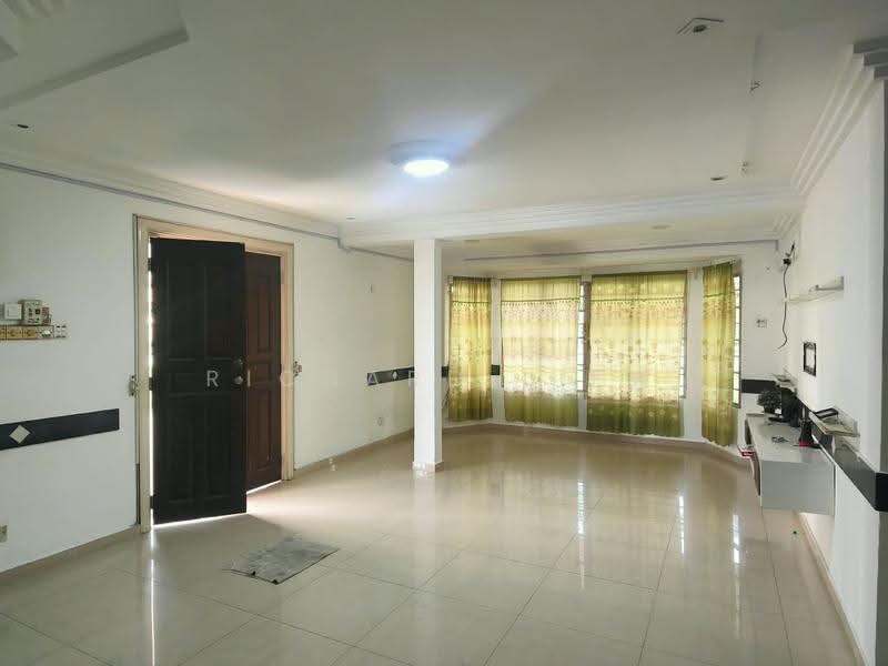 2-storey Terraced House for Sale in Taman Megah Emas (Petaling Jaya) - Richard Liew - Living Room - PropertyGuru.com.my