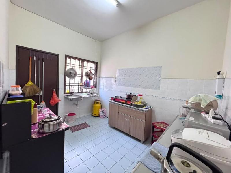 Rumah Teres 2-Tingkat untuk Dijual di Johor Bahru (Johor) - Annie Low - Kitchen - PropertyGuru.com.my