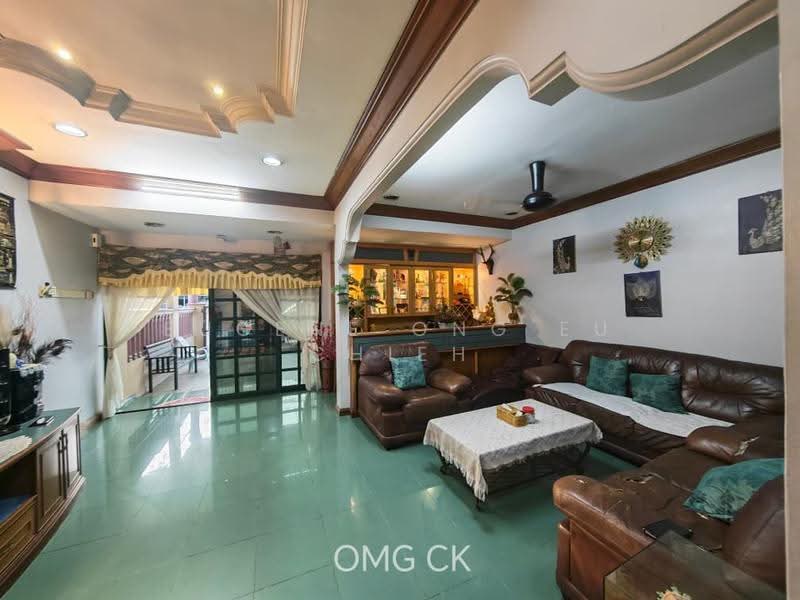 1-storey Terraced House for Sale in Jenjarom (Selangor) - Eugene Ong Eu chieh - Living Room - PropertyGuru.com.my