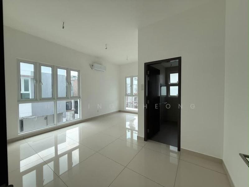 Semi-Detached House for Sale in Johor Bahru (Johor) - Huiling Cheong - Living Room - PropertyGuru.com.my