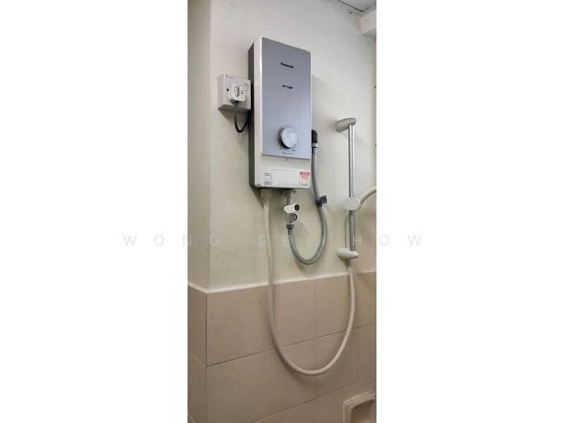 Condominium for Rent at Cyberia Smart Homes - Wong See How - Bathroom - PropertyGuru.com.my