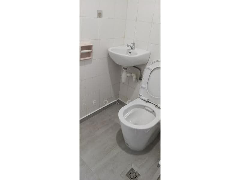 Kondominium untuk Disewa di Pierce Palace - Leong . - Bathroom - PropertyGuru.com.my
