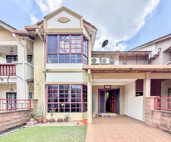 Rumah Teres 2-Tingkat untuk Dijual di Bukit Jelutong (Shah Alam) - Alif Saad - Exterior - PropertyGuru.com.my