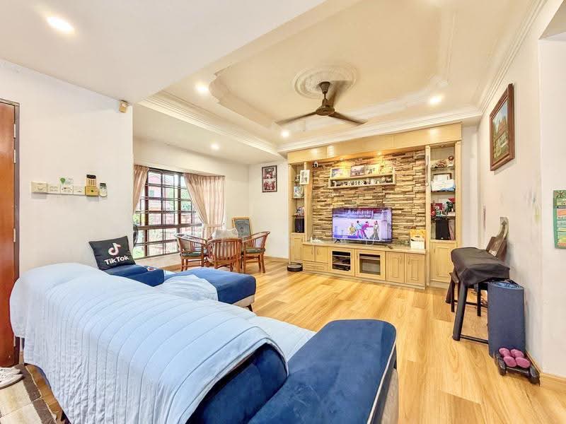Rumah Teres 2-Tingkat untuk Dijual di Bukit Jelutong (Shah Alam) - Alif Saad - Living Room - PropertyGuru.com.my