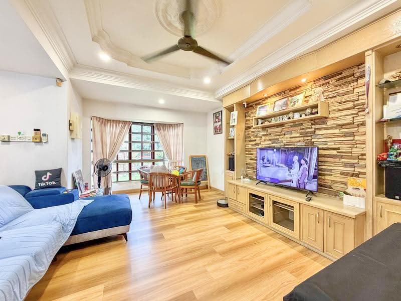 Rumah Teres 2-Tingkat untuk Dijual di Bukit Jelutong (Shah Alam) - Alif Saad - Living Room - PropertyGuru.com.my