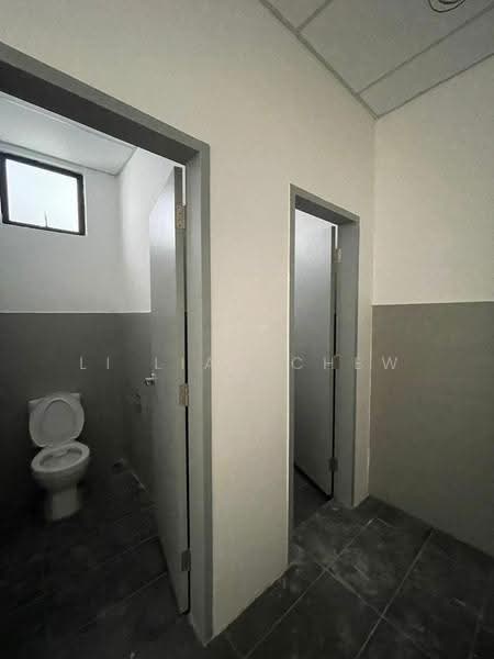 Retail Space for Rent in Austin Crest (Johor Bahru) - Li Lian Chew - Bathroom - PropertyGuru.com.my