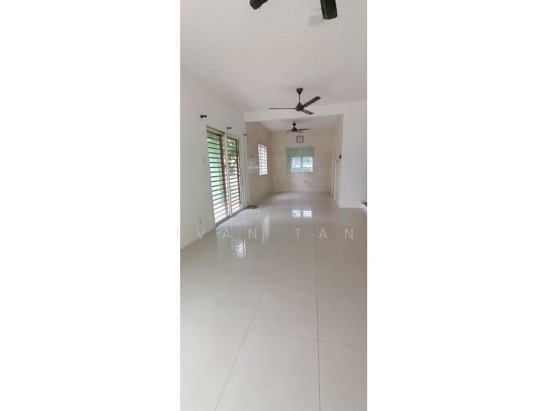 Rumah Teres 2-Tingkat untuk Disewa di Taman Puchong Prima (Puchong) - Ivan Tan - Living Room - PropertyGuru.com.my