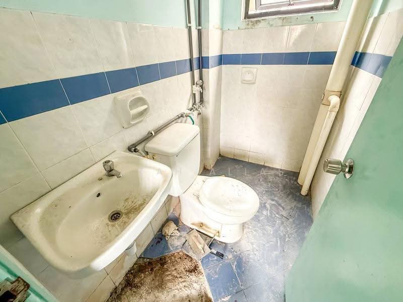 Condominium for Sale at Sri Hijau - Izzah Alias - Bathroom - PropertyGuru.com.my