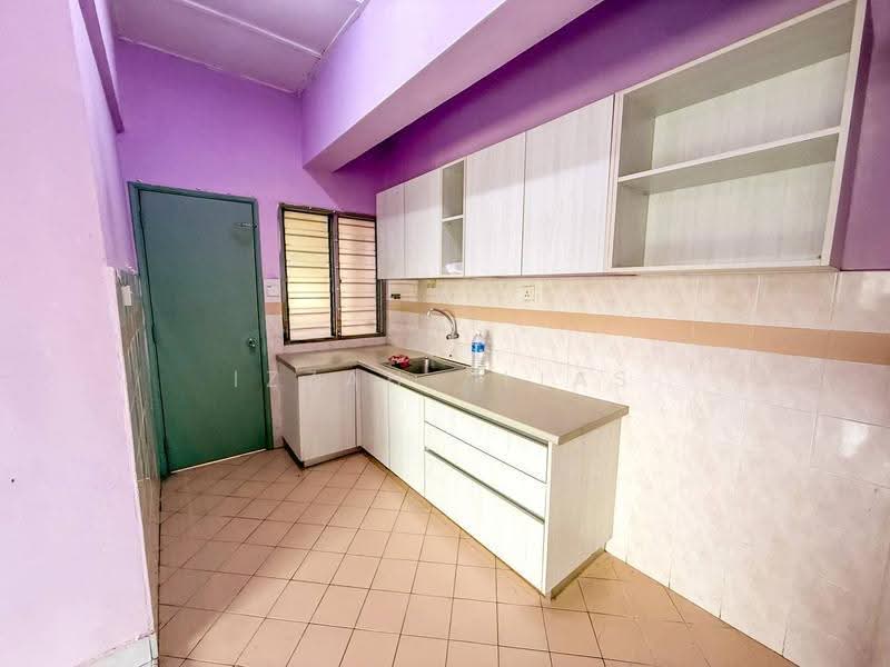 Condominium for Sale at Sri Hijau - Izzah Alias - Kitchen - PropertyGuru.com.my