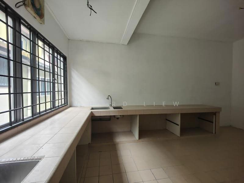 2-storey Terraced House for Sale in SS 26, Taman Mayang Jaya (Petaling Jaya) - Richard Liew - Kitchen - PropertyGuru.com.my