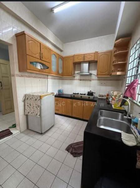 Apartment for Rent at Jalil Damai Apartments - Eric Sea - Kitchen - PropertyGuru.com.my