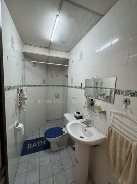 Apartment for Rent at Jalil Damai Apartments - Eric Sea - Bathroom - PropertyGuru.com.my