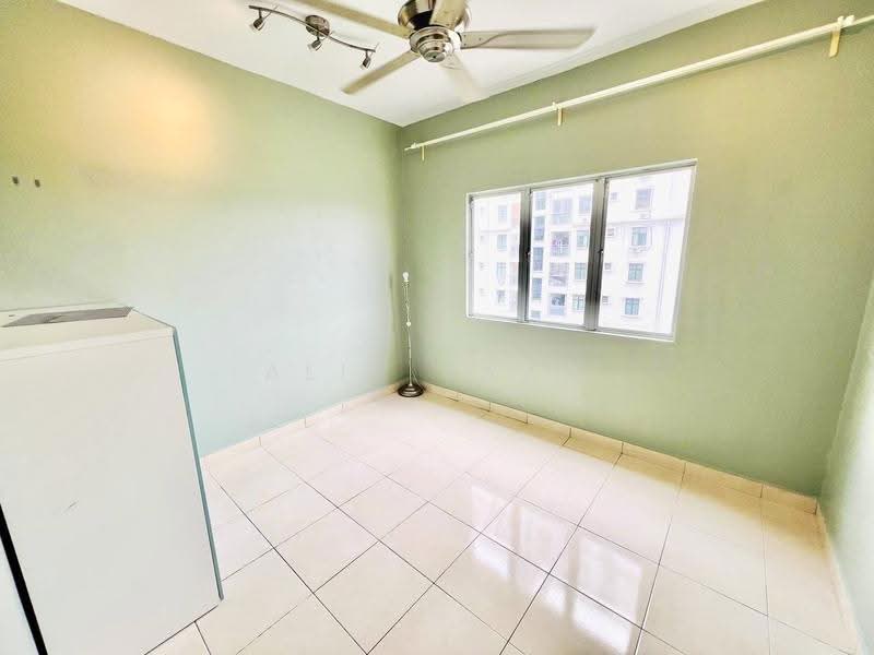 Kondominium untuk Dijual di Kristal Heights - Alif Saad - Interior - PropertyGuru.com.my