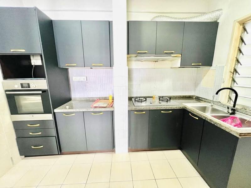 Kondominium untuk Dijual di Kristal Heights - Alif Saad - Kitchen - PropertyGuru.com.my