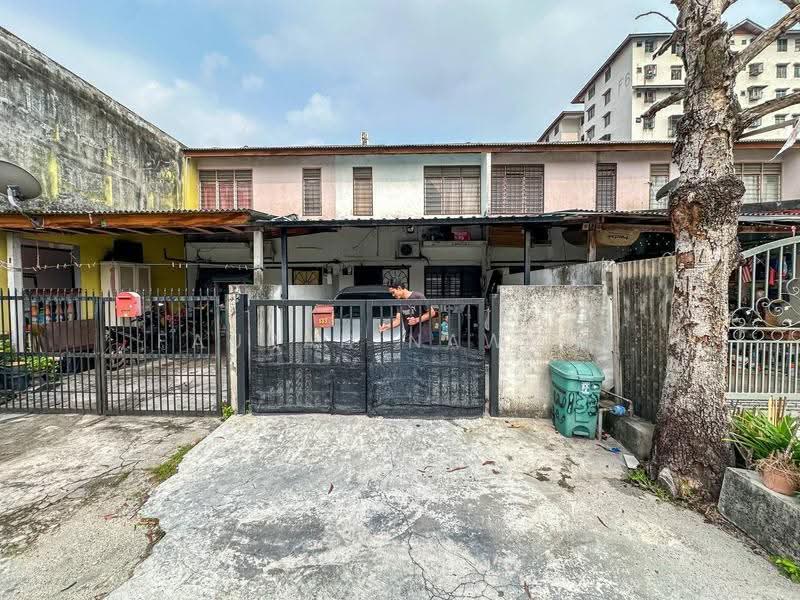 2-storey Terraced House for Sale in Taman Puchong Indah (Puchong) - Fauran Nawawi - PropertyGuru.com.my