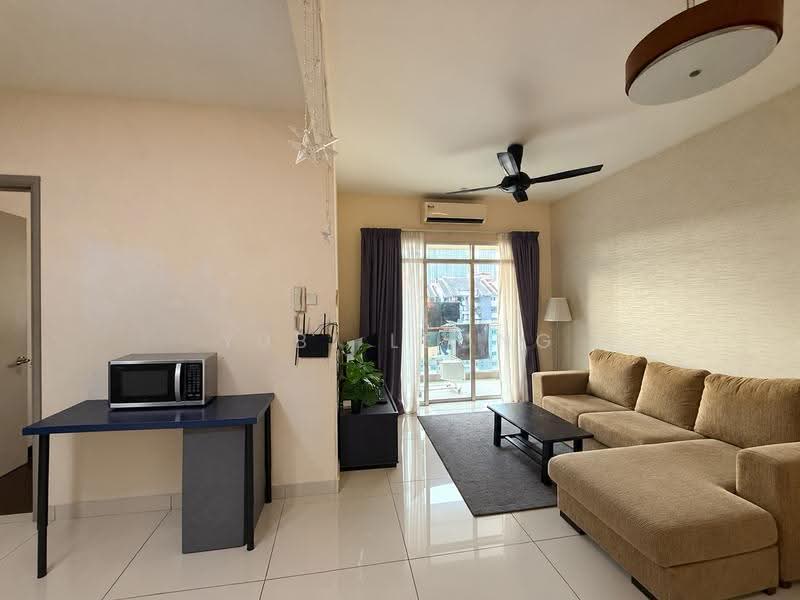 Kondominium untuk Dijual di Saville @ The Park - Yubi Leong - Living Room - PropertyGuru.com.my