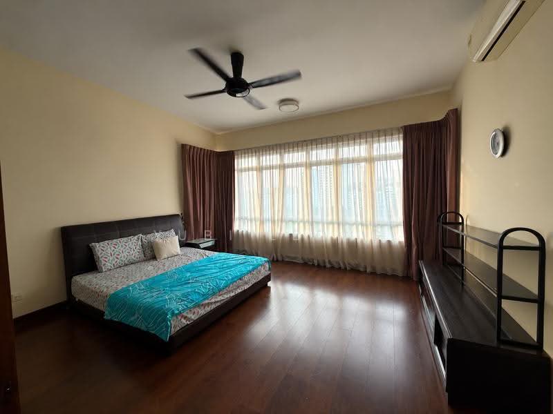 Kondominium untuk Dijual di Saville @ The Park - Yubi Leong - Bedroom - PropertyGuru.com.my