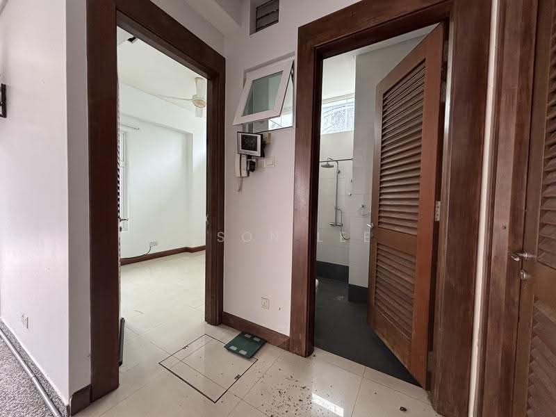 Bungalow House for Rent in Country Heights Damansara (Kuala Lumpur) - Jason Lee - Bathroom - PropertyGuru.com.my