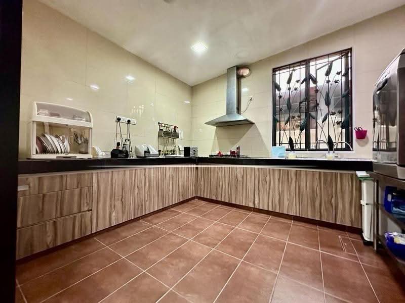 Bungalow House for Sale in Usj 3 (Subang Jaya) - Lai YK - Kitchen - PropertyGuru.com.my