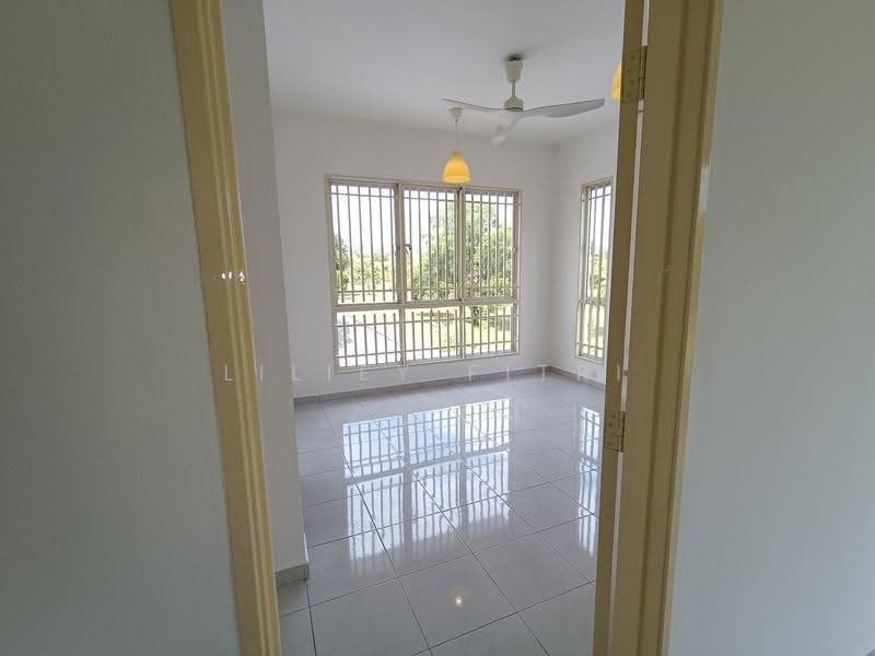 Rumah Teres untuk Dijual di Bandar Country Homes (Rawang) - Liliey Fitri - PropertyGuru.com.my