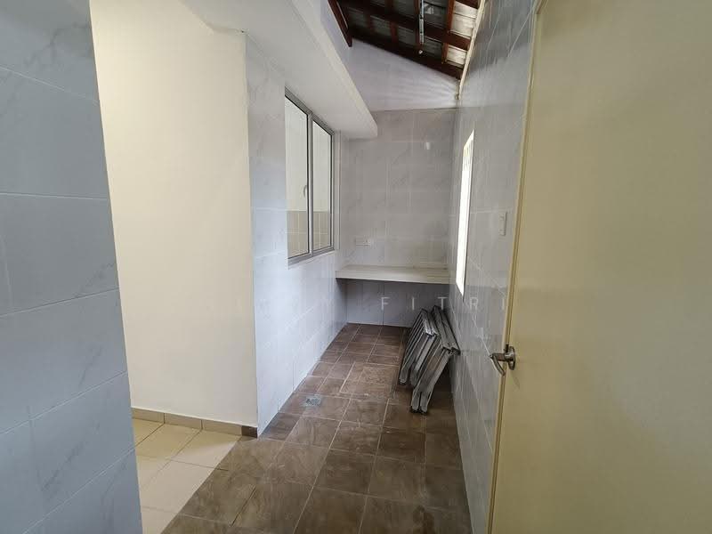 Rumah Teres untuk Dijual di Bandar Country Homes (Rawang) - Liliey Fitri - PropertyGuru.com.my
